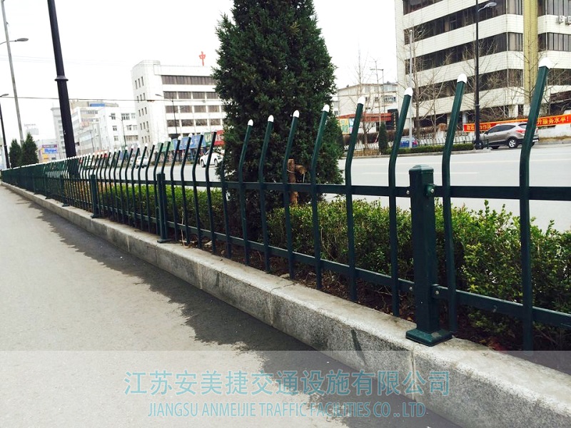 綠化帶隔離護欄2-4.jpg